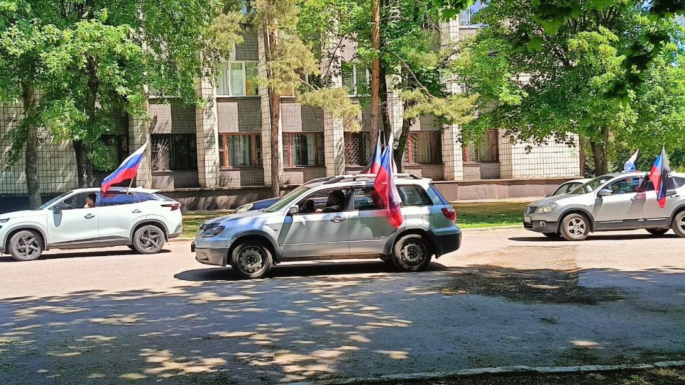 Виктория Жукова: Сегодня в честь дня Донецкой Народной Республики прошёл автопробег, ставший ярким символом единения и гордости за свою землю Виктория Жукова: Сегодня в честь дня Донецкой Народной Республики прошёл автопробег, ставший ярким символом единения и гордости за свою землю