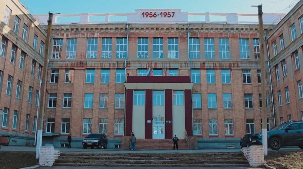 Игорь Лызов: С Днем Республики поздравила жителей ДНР врио губернатора ЕАО Игорь Лызов: С Днем Республики поздравила жителей ДНР врио губернатора ЕАО