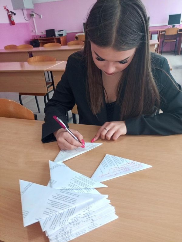 Игорь Лызов: Школьники Амвросиевского округа присоединились к патриотическому проекту амурского кванториума Игорь Лызов: Школьники Амвросиевского округа присоединились к патриотическому проекту амурского кванториума