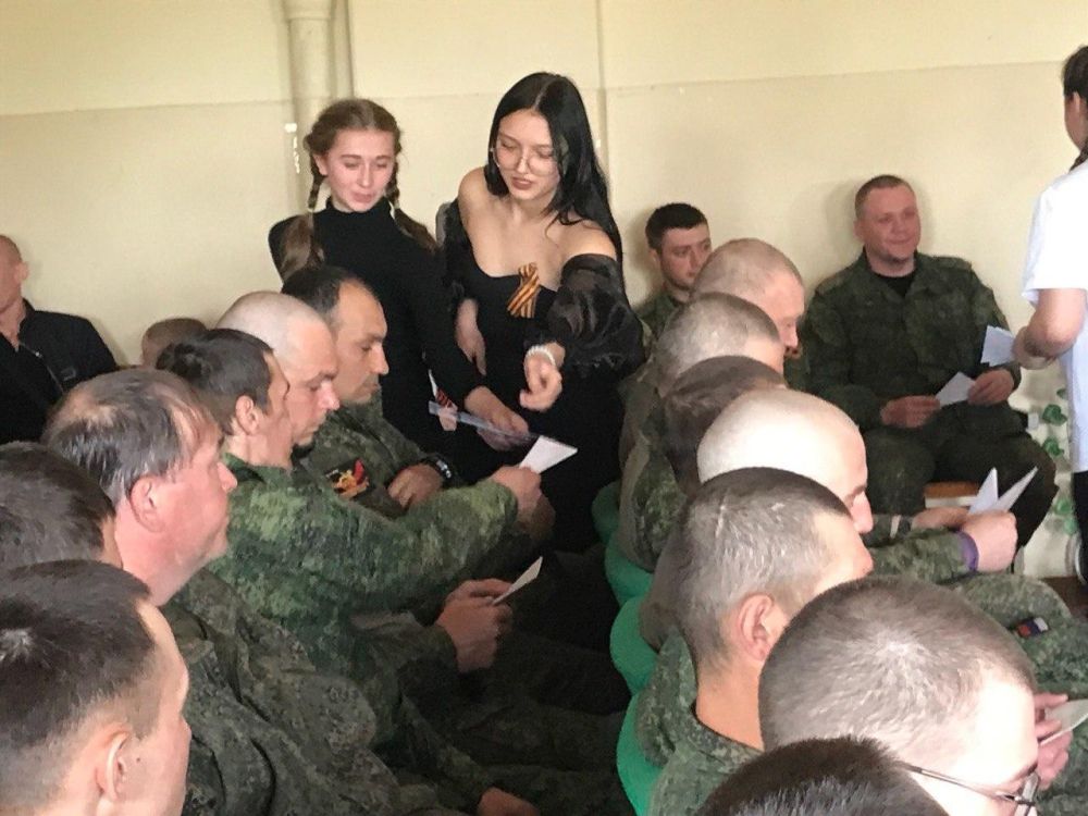 Игорь Лызов: Школьники Амвросиевского округа присоединились к патриотическому проекту амурского кванториума Игорь Лызов: Школьники Амвросиевского округа присоединились к патриотическому проекту амурского кванториума