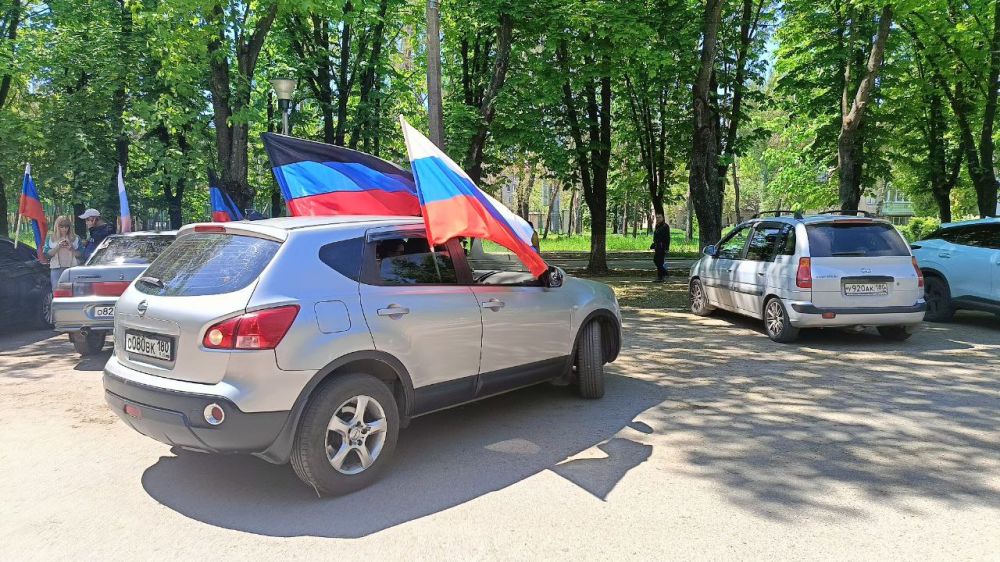 Виктория Жукова: Сегодня в честь дня Донецкой Народной Республики прошёл автопробег, ставший ярким символом единения и гордости за свою землю Виктория Жукова: Сегодня в честь дня Донецкой Народной Республики прошёл автопробег, ставший ярким символом единения и гордости за свою землю
