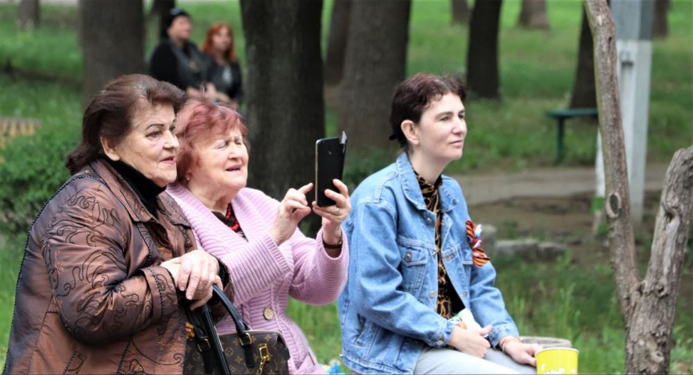 Концерт в парке ко Дню Республики Концерт в парке ко Дню Республики