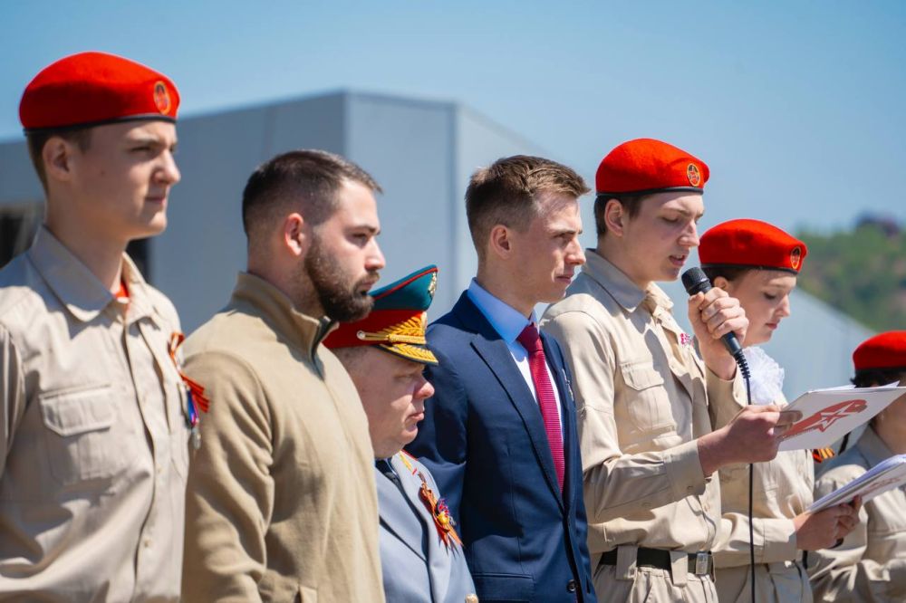 В День Республики — о будущем страны В День Республики — о будущем страны