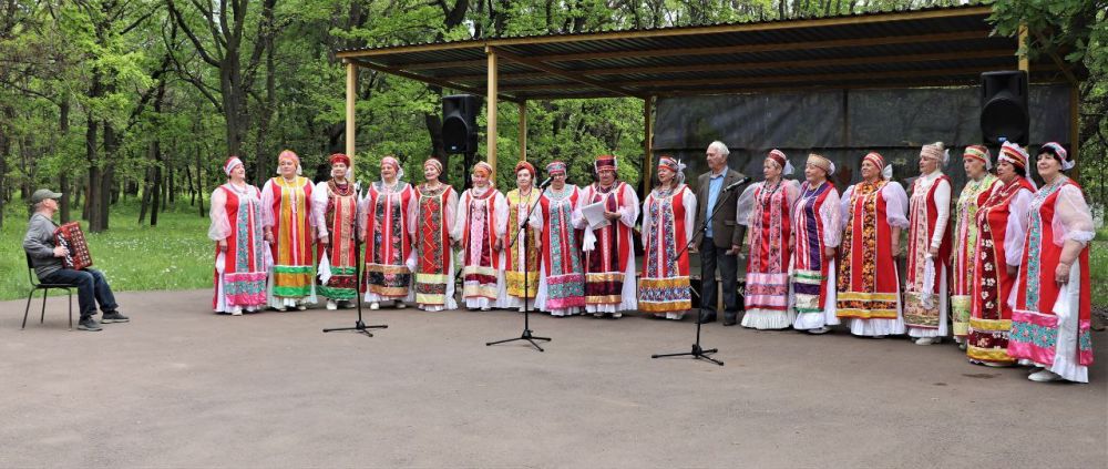 Концерт в парке ко Дню Республики Концерт в парке ко Дню Республики