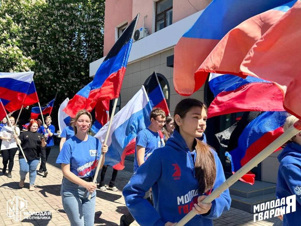 Славься, Донецкая Народная Республика! Славься, Донецкая Народная Республика!