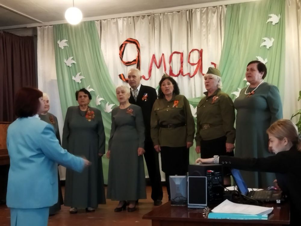 Праздничный концерт для женщин-волонтёров ко Дню Победы Праздничный концерт для женщин-волонтёров ко Дню Победы