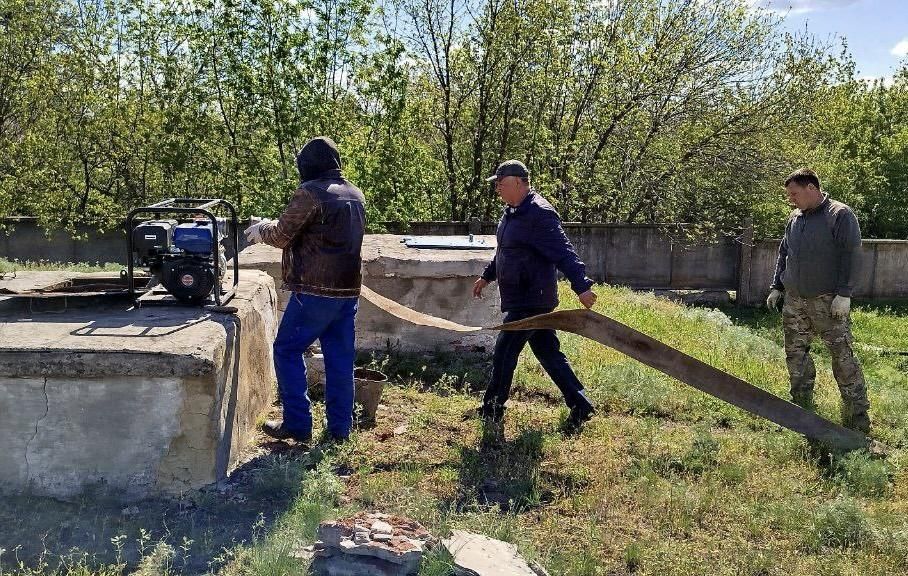Сергей Желновач: Хабаровский край провел откачку воды в городских резервуарах Дебальцево Сергей Желновач: Хабаровский край провел откачку воды в городских резервуарах Дебальцево