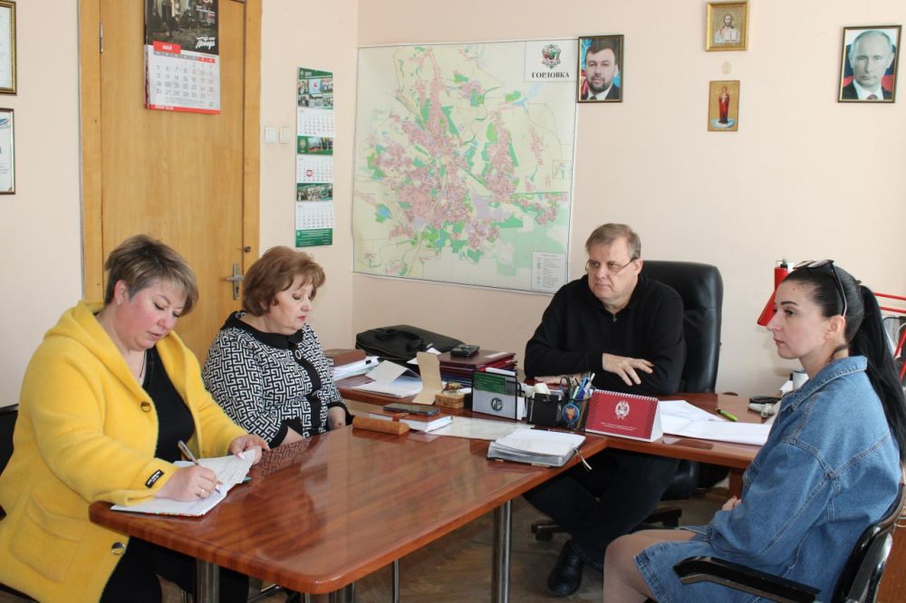 Личный прием граждан провел заместитель главы администрации городского округа Горловка Алексей Ивахненко Личный прием граждан провел заместитель главы администрации городского округа Горловка Алексей Ивахненко
