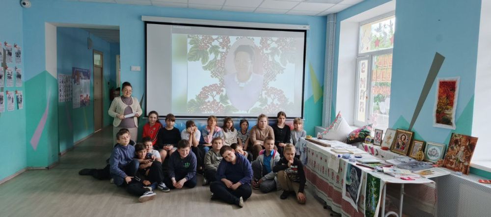 Погружение в мир народного творчества для юных мастеров! Погружение в мир народного творчества для юных мастеров!