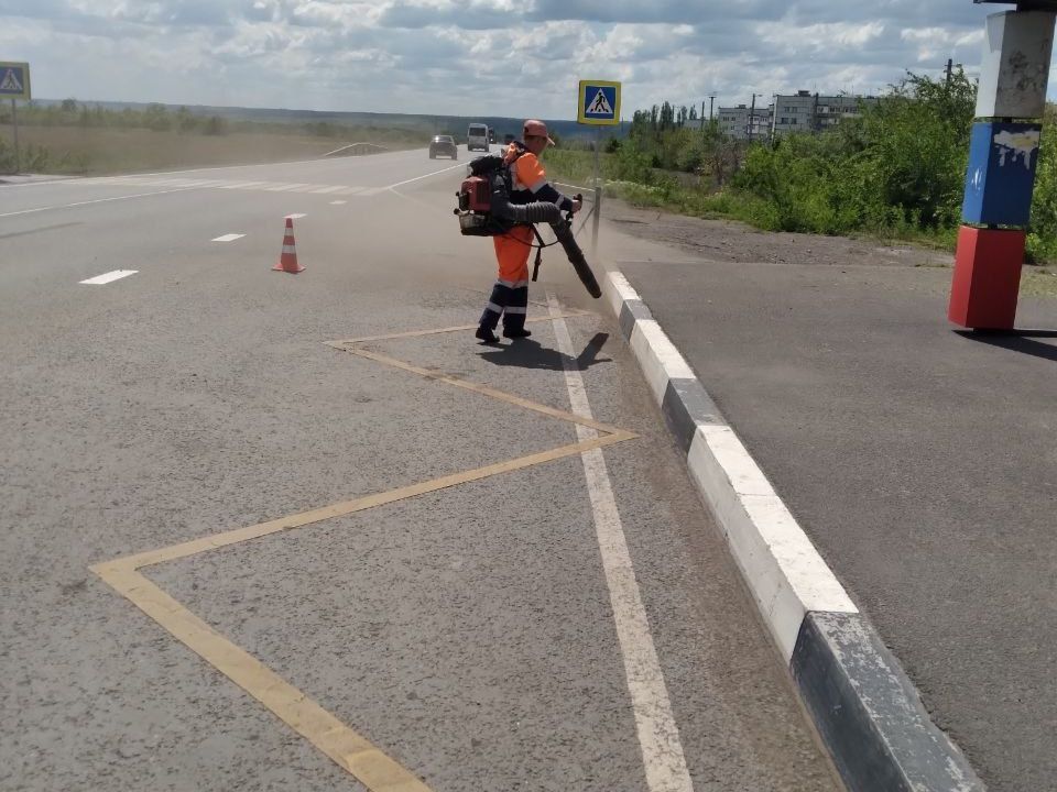 ГКУ ДНР "Служба автомобильных дорог Донбасса" продолжает приводить автодороги Республики в порядок ГКУ ДНР "Служба автомобильных дорог Донбасса" продолжает приводить автодороги Республики в порядок