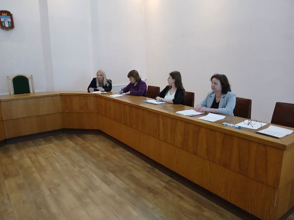 Наталья Великодная: Сегодня в Администрации округа прошло плановое заседание рабочей группы межведомственной комиссии по противодействию нелегальной занятости на территории Тельмановского муниципального округа Наталья Великодная: Сегодня в Администрации округа прошло плановое заседание рабочей группы межведомственной комиссии по противодействию нелегальной занятости на территории Тельмановского муниципального округа