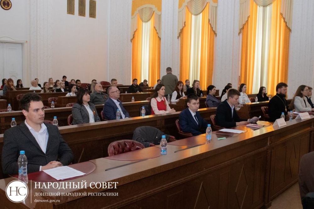 Студенты Центра молодежной дипломатии «ЛЕГАТУС» провели реконструкцию Нюрнбергского судебного процесса Студенты Центра молодежной дипломатии «ЛЕГАТУС» провели реконструкцию Нюрнбергского судебного процесса
