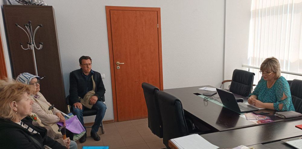 Встреча с жителями в Управе Жовтневого внутригородского района города Мариуполь Встреча с жителями в Управе Жовтневого внутригородского района города Мариуполь