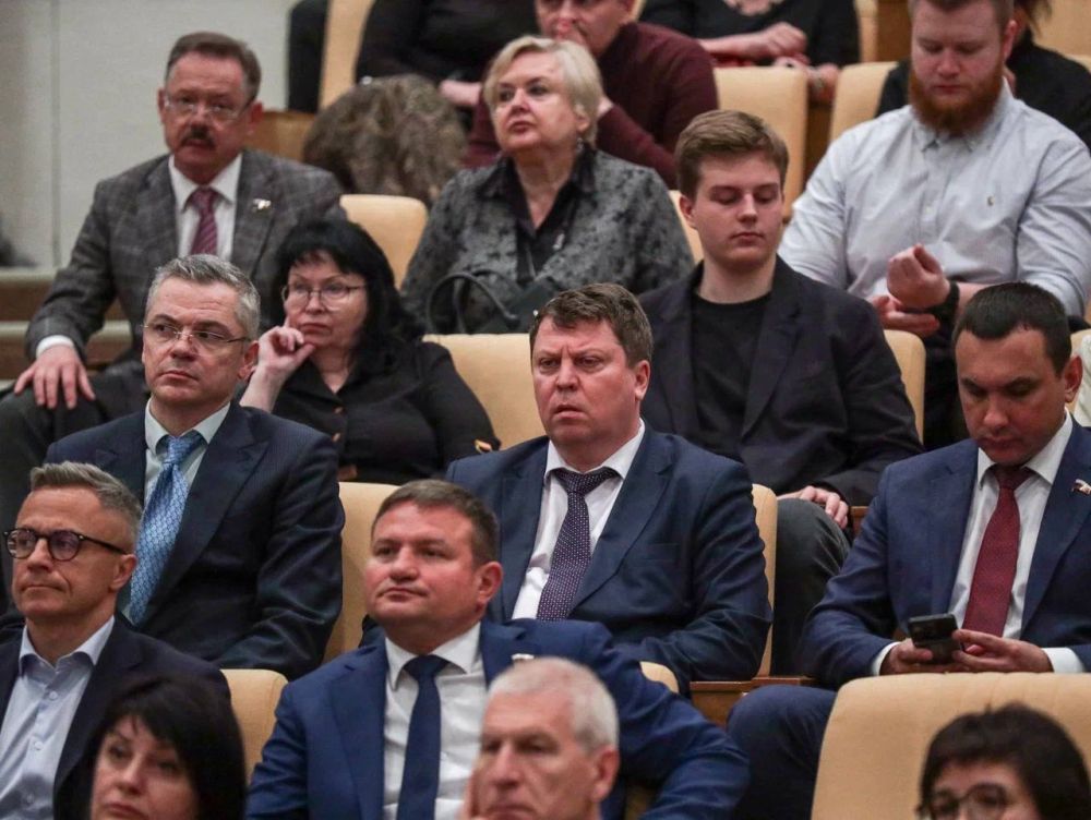 Ольга Казакова: Сегодня в Государственной Думе состоялся показ документального фильма "У края бездны", организованный нашим комитетом по культуре в рамках "Парламентского киноклуба им. Станислава Говорухина" Ольга Казакова: Сегодня в Государственной Думе состоялся показ документального фильма "У края бездны", организованный нашим комитетом по культуре в рамках "Парламентского киноклуба им. Станислава Говорухина"