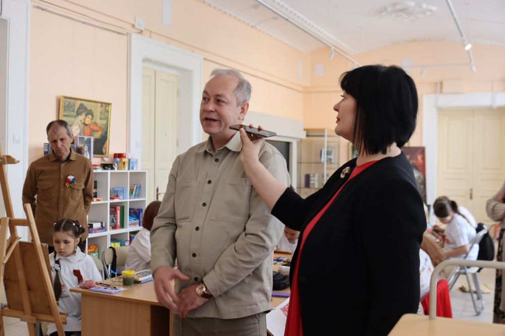 «ЮНЫЕ ХУДОЖНИКИ В МУЗЕЕ» ТЕЛЕМОСТ ДРУЖБЫ САНКТ-ПЕТЕРБУРГ — ДОНЕЦК «ЮНЫЕ ХУДОЖНИКИ В МУЗЕЕ» ТЕЛЕМОСТ ДРУЖБЫ САНКТ-ПЕТЕРБУРГ — ДОНЕЦК
