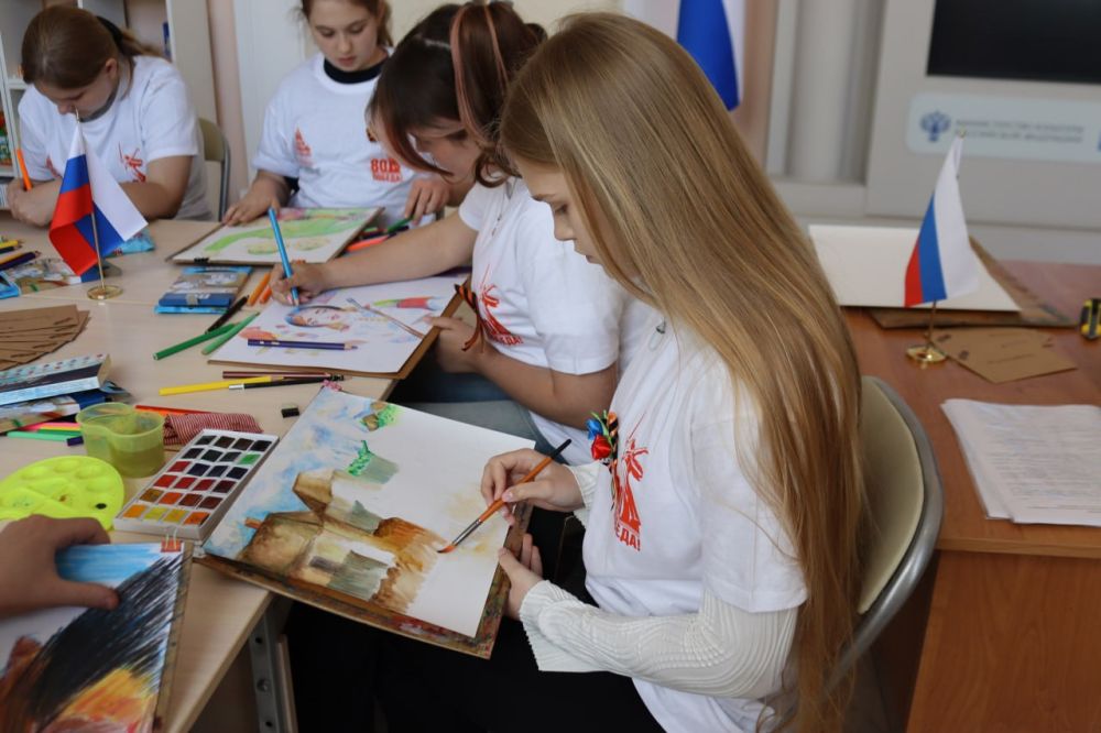 «ЮНЫЕ ХУДОЖНИКИ В МУЗЕЕ» ТЕЛЕМОСТ ДРУЖБЫ САНКТ-ПЕТЕРБУРГ — ДОНЕЦК «ЮНЫЕ ХУДОЖНИКИ В МУЗЕЕ» ТЕЛЕМОСТ ДРУЖБЫ САНКТ-ПЕТЕРБУРГ — ДОНЕЦК