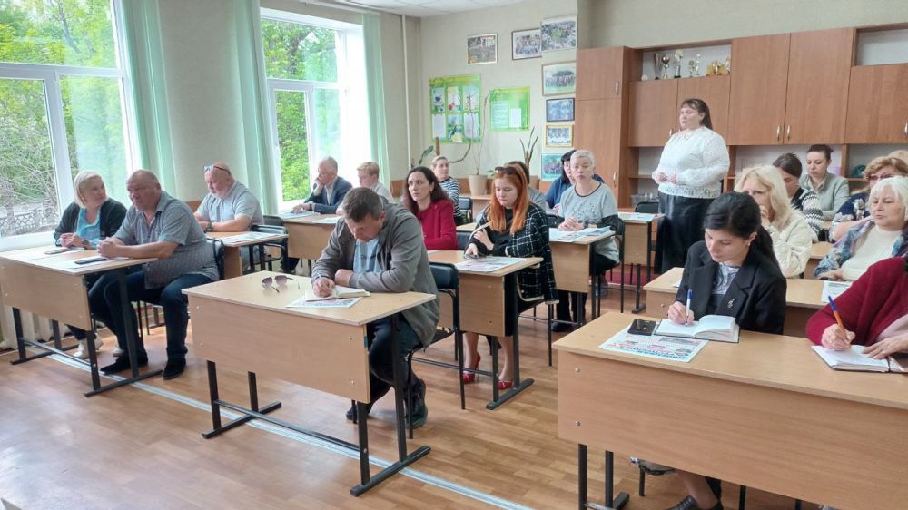 "Встреча с трудовым коллективом" "Встреча с трудовым коллективом"