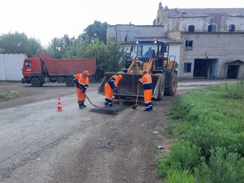 Продолжаем рассказывать о том, какие работы выполняем в рамках содержания автомобильных дорог общего пользования Продолжаем рассказывать о том, какие работы выполняем в рамках содержания автомобильных дорог общего пользования