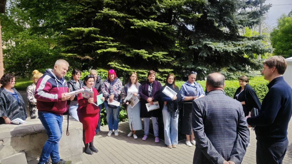 Александр Подгорный: В Кировском районе прошла встреча с населением Александр Подгорный: В Кировском районе прошла встреча с населением