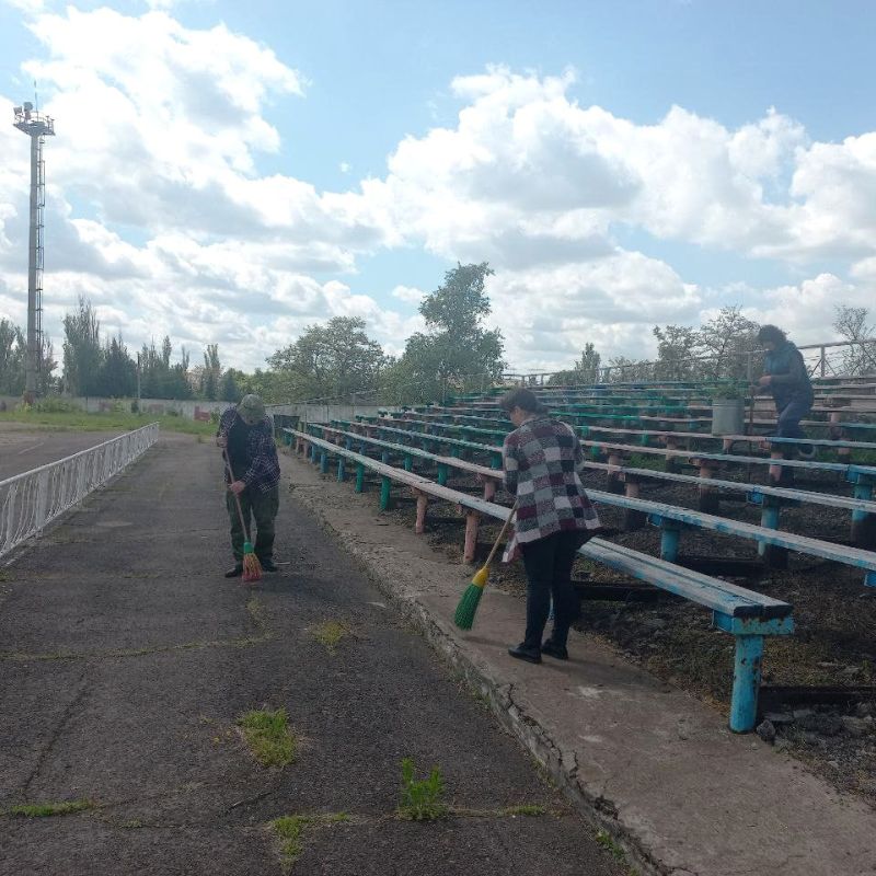 В Кировском проводятся работы по благоустройству В Кировском проводятся работы по благоустройству