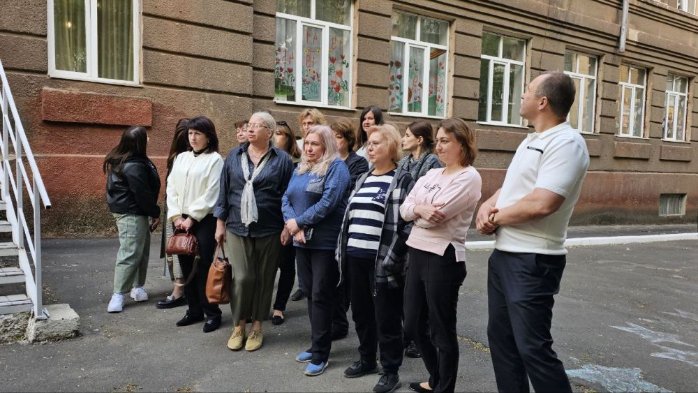 Встреча с населением на подведомственной территории Встреча с населением на подведомственной территории
