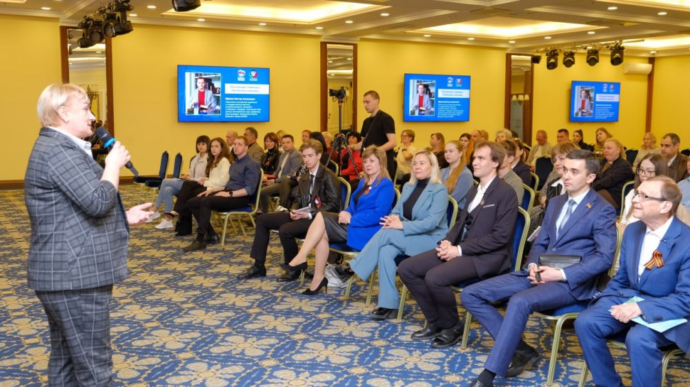 От навязанных шаблонов – к своим смыслам: Донбасс выбирает осознанность От навязанных шаблонов – к своим смыслам: Донбасс выбирает осознанность