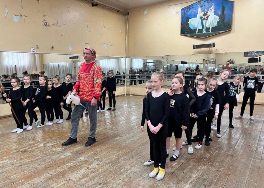 Виктория Жукова: 15 мая, в стенах Харцызского городского Дворца культуры , развернулась волшебная игровая программа посвящённая Международному дню семьи Виктория Жукова: 15 мая, в стенах Харцызского городского Дворца культуры , развернулась волшебная игровая программа посвящённая Международному дню семьи