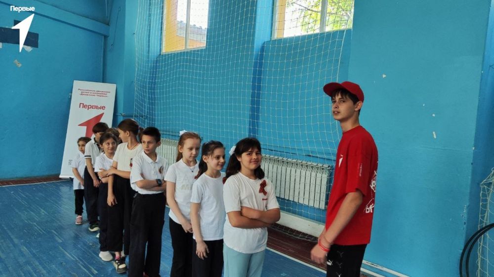 Веселые старты в Приазовской школе: Спорт и веселье в одном флаконе! Веселые старты в Приазовской школе: Спорт и веселье в одном флаконе!