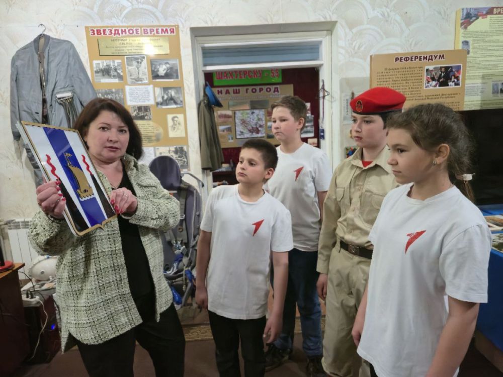 В Шахтерском округе прошла обзорная экскурсия в Народном историко-краеведческом музее В Шахтерском округе прошла обзорная экскурсия в Народном историко-краеведческом музее
