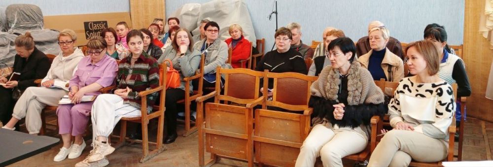 Наталья Бегуненко: В четверг, 15 мая, руководитель Управы Петровского внутригородского района Администрации городского округа Донецк Бегуненко Наталья провела встречу с трудовым коллективом муниципального бюджетного... Наталья Бегуненко: В четверг, 15 мая, руководитель Управы Петровского внутригородского района Администрации городского округа Донецк Бегуненко Наталья провела встречу с трудовым коллективом муниципального бюджетного...