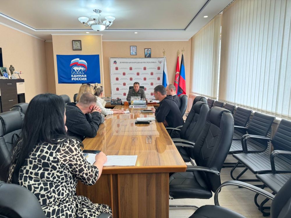 Константин Зинченко: Провел прием граждан совместно с представителями профильных управлений и отделов администрации Константин Зинченко: Провел прием граждан совместно с представителями профильных управлений и отделов администрации