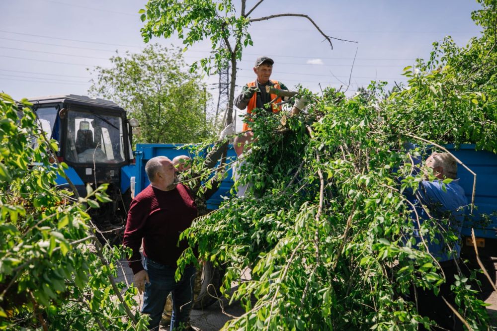 Олег Моргун: Провели в Мариуполе очередной общегородской субботник Олег Моргун: Провели в Мариуполе очередной общегородской субботник