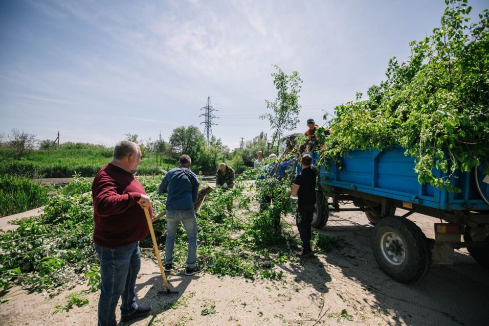 Олег Моргун: Провели в Мариуполе очередной общегородской субботник Олег Моргун: Провели в Мариуполе очередной общегородской субботник