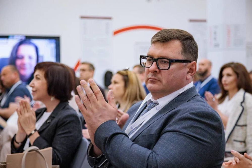 Василий Овчаров: В ходе I Интеграционного форума я обратил внимание участников на то, что Новоазовский муниципальный округ играет важную роль в развитии межмуниципального сотрудничества городов Приазовья в экономической и... Василий Овчаров: В ходе I Интеграционного форума я обратил внимание участников на то, что Новоазовский муниципальный округ играет важную роль в развитии межмуниципального сотрудничества городов Приазовья в экономической и...