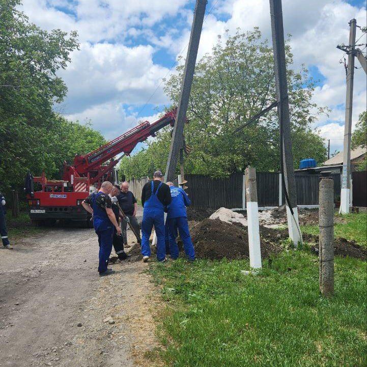 Бригада электриков Владимирской области проводит работы на ЦРП в Кировском