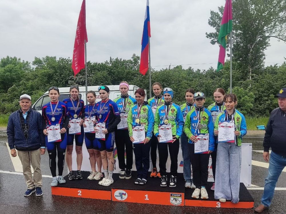 Юрий Мартынов: Командные гонки Чемпионата и Первенства Южного Федерального округа по велоспорту на шоссе, который проходит в Краснодарском крае, принесли нашей команде ещё несколько медалей! Юрий Мартынов: Командные гонки Чемпионата и Первенства Южного Федерального округа по велоспорту на шоссе, который проходит в Краснодарском крае, принесли нашей команде ещё несколько медалей!