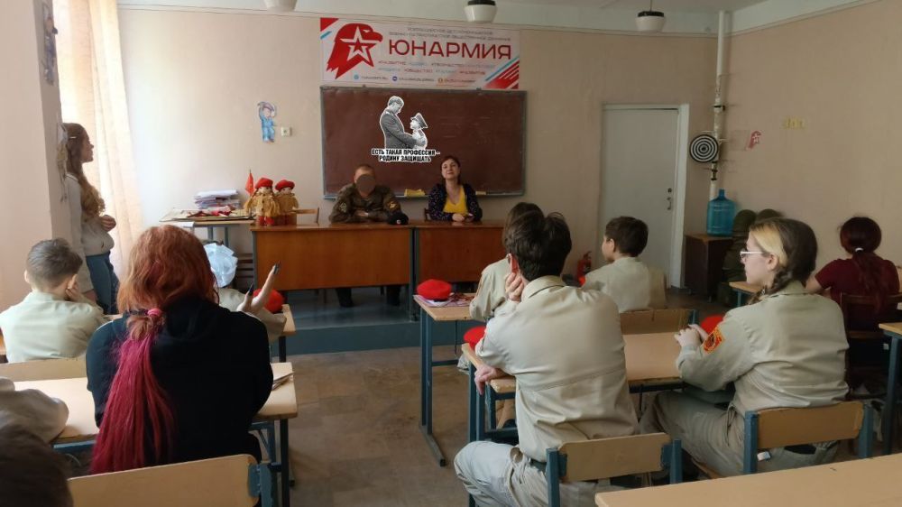 17.05.2025. Юнармейцы ВПК «Амазонки» и ВПК «КОРСА» имени Героя РФ, Героя ДНР О. С. Качуры города Горловки, согласно плану мероприятий РО ВВПОД «ЮНАРМИЯ», при поддержке представителя Горловского военкомата – старшего... 17.05.2025. Юнармейцы ВПК «Амазонки» и ВПК «КОРСА» имени Героя РФ, Героя ДНР О. С. Качуры города Горловки, согласно плану мероприятий РО ВВПОД «ЮНАРМИЯ», при поддержке представителя Горловского военкомата – старшего...