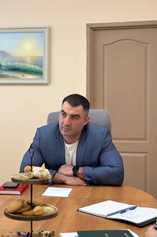 Станислав Дзасохов: Традиционно провел личный прием граждан Станислав Дзасохов: Традиционно провел личный прием граждан
