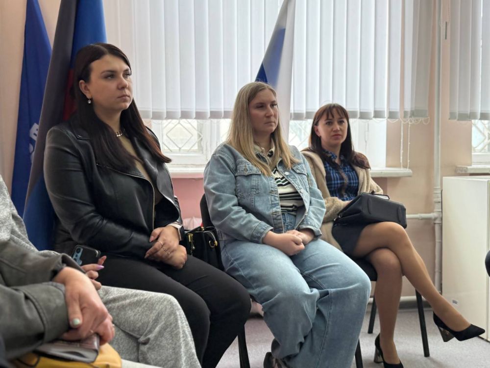 Заседание Комиссии по делам несовершеннолетних и защите их прав Заседание Комиссии по делам несовершеннолетних и защите их прав