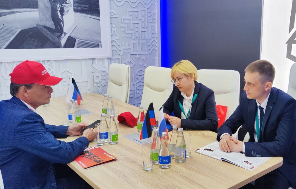XVI Международный экономический форум "Россия - Исламский мир: KazanForum" проходит в Казани с 13 до 18 мая XVI Международный экономический форум "Россия - Исламский мир: KazanForum" проходит в Казани с 13 до 18 мая
