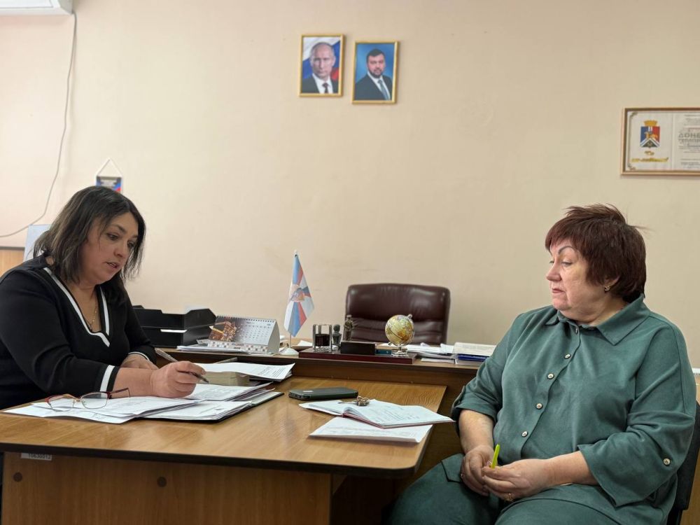 Заседание Комиссии по делам несовершеннолетних и защите их прав Заседание Комиссии по делам несовершеннолетних и защите их прав