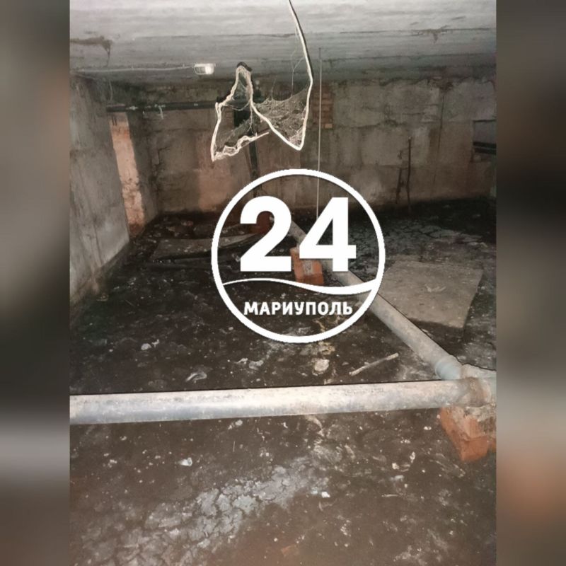ПИШУТ ЧИТАТЕЛИ. К нам обратилась Печковская Полина Владимировна, которая от имени жильцов дома по ул. 50 лет СССР, 71 выразила недовольство качеством ремонта мариупольской многоэтажки, а также пригласила представителей... ПИШУТ ЧИТАТЕЛИ. К нам обратилась Печковская Полина Владимировна, которая от имени жильцов дома по ул. 50 лет СССР, 71 выразила недовольство качеством ремонта мариупольской многоэтажки, а также пригласила представителей...