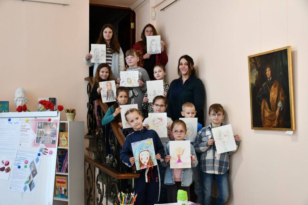Международный день музеев — праздник, объединяющий профессионалов культуры и всех ценителей искусства Международный день музеев — праздник, объединяющий профессионалов культуры и всех ценителей искусства