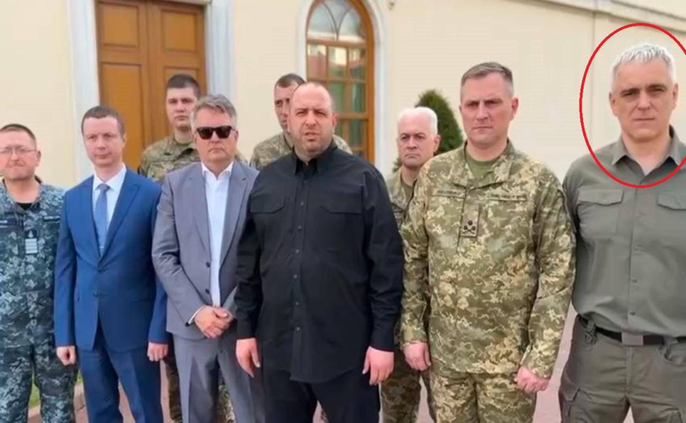 В состав украинской переговорный группы в Стамбуле вошел настоящий монстр по прозвищу «Душитель» — Александр Поклад В состав украинской переговорный группы в Стамбуле вошел настоящий монстр по прозвищу «Душитель» — Александр Поклад