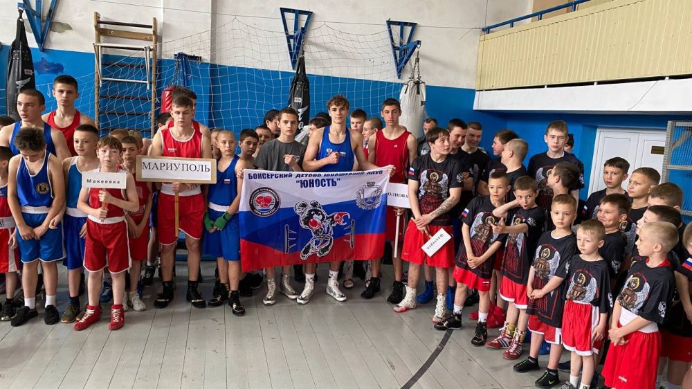 В эти выходные в г. Шахтёрск на безе ФСК «ОЛИМП» проходили соревнования Шахтерского муниципального округа В эти выходные в г. Шахтёрск на безе ФСК «ОЛИМП» проходили соревнования Шахтерского муниципального округа