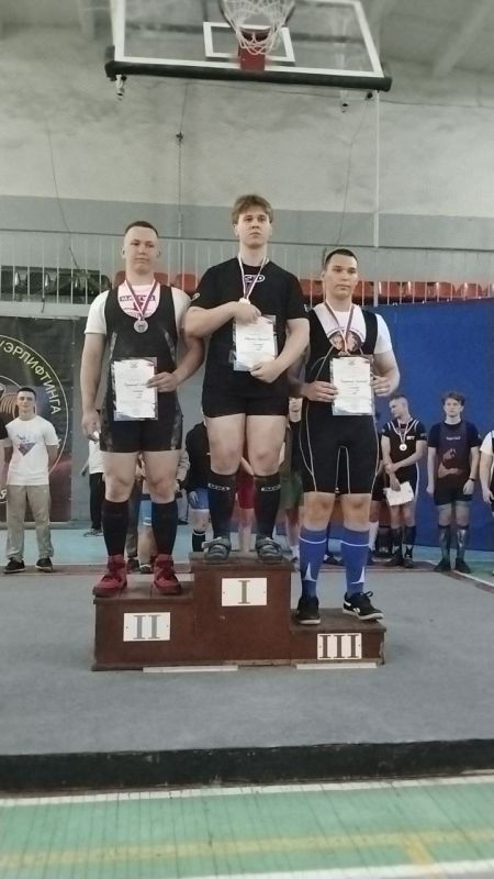 15 - 18            ( )   