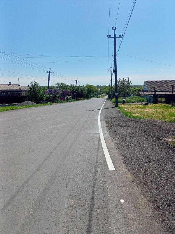 Подмосковные специалисты продолжают ремонт дорог Новоазовского округа Подмосковные специалисты продолжают ремонт дорог Новоазовского округа