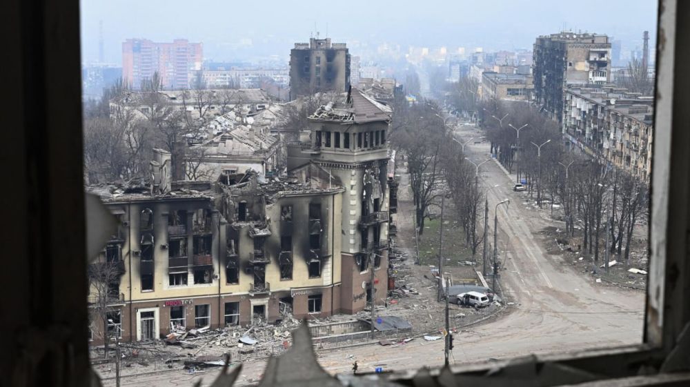 Ровно три года назад, 20 мая 2022 года российские войска установили контроль над Мариуполем, который с 2014 года служил базой для неонацистского полка "Азов"* Ровно три года назад, 20 мая 2022 года российские войска установили контроль над Мариуполем, который с 2014 года служил базой для неонацистского полка "Азов"*