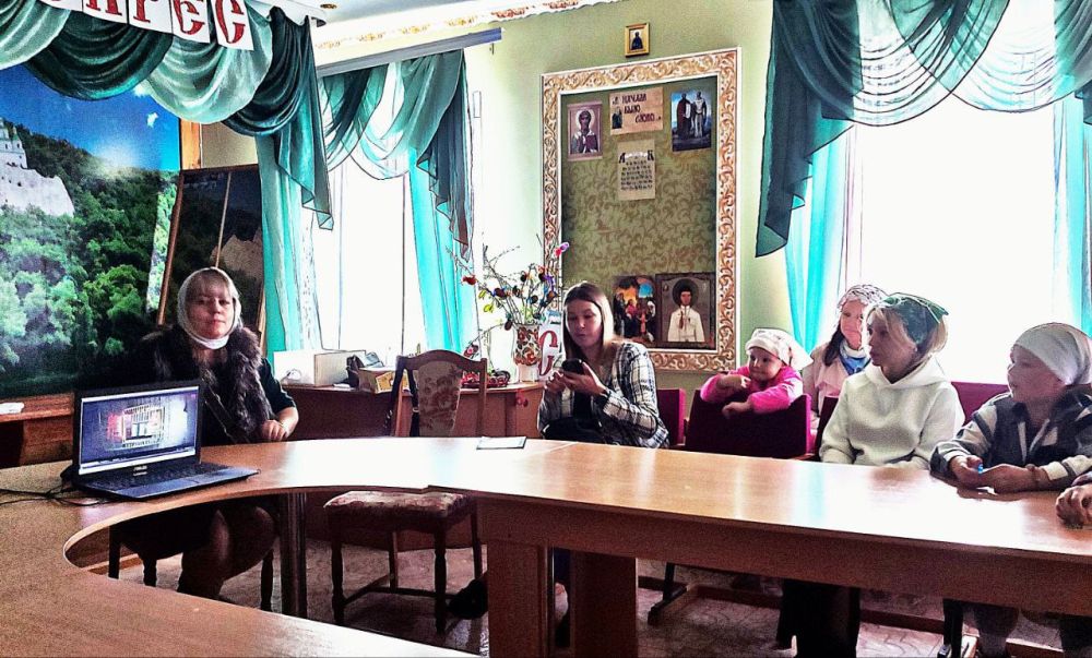 Акция "Я буду улыбаться тебе мама" Акция "Я буду улыбаться тебе мама"
