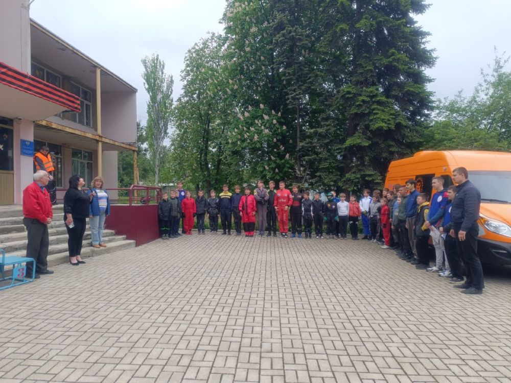 Воспитанники кружка "Картинг" МБУДО "СЮТ" приняли участие в Открытых Республиканских соревнованиях по картингу (скоростное маневрирование), которые проходили в рамках X Республиканской Недели безопасности дорожного движения... Воспитанники кружка "Картинг" МБУДО "СЮТ" приняли участие в Открытых Республиканских соревнованиях по картингу (скоростное маневрирование), которые проходили в рамках X Республиканской Недели безопасности дорожного движения...
